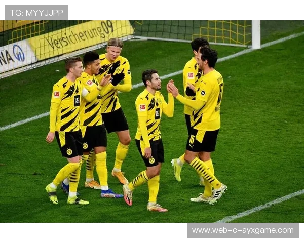 多特蒙德边路连续冲击获得巨大优势